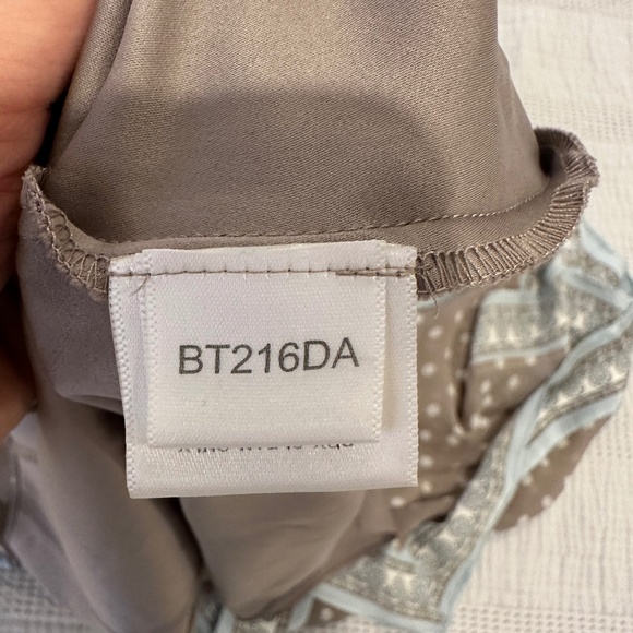 BCBGMAXAZRIA Halter neck silk dress in polka dots - Picture 7 of 9